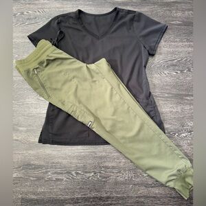 Grey’s Anatomy Scrub Jogger Set. Medium.